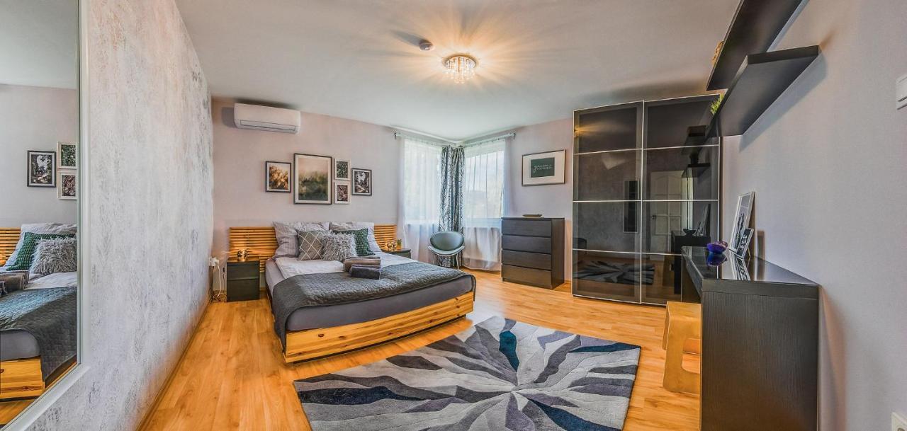 Riverside Apartman**** Miskolc Exterior photo